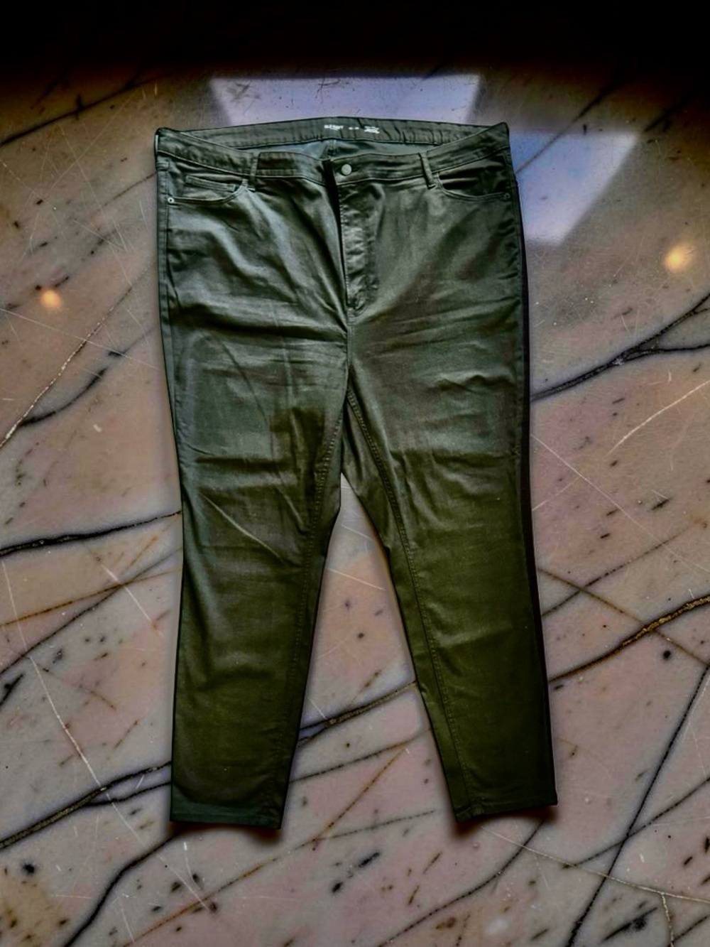 Old Navy FitsYou Extra High Rise Rockstar Super Skinny Jeans Black 4X/5X (26-30)